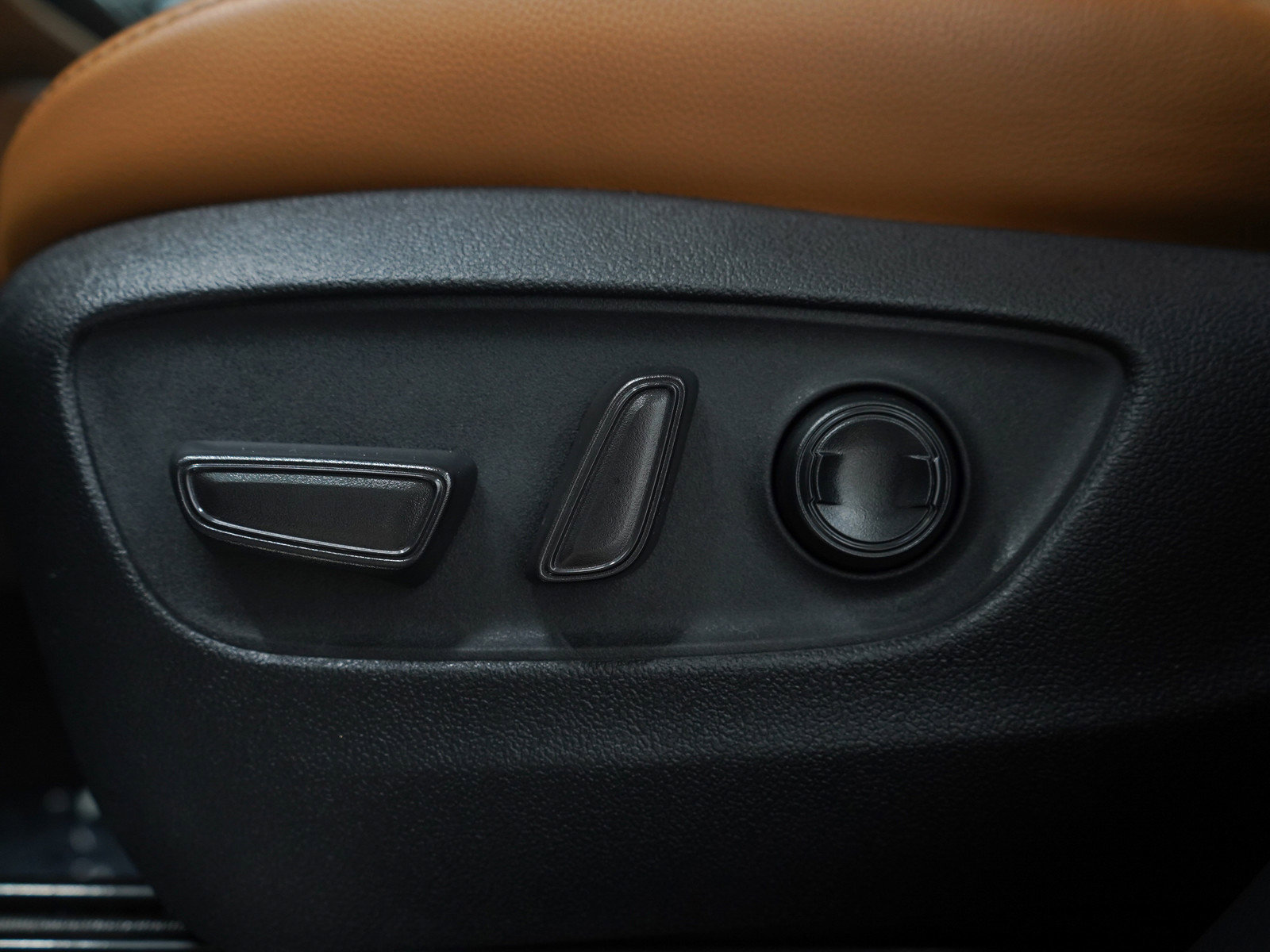 Used 2022 Toyota Highlander Platinum image 25