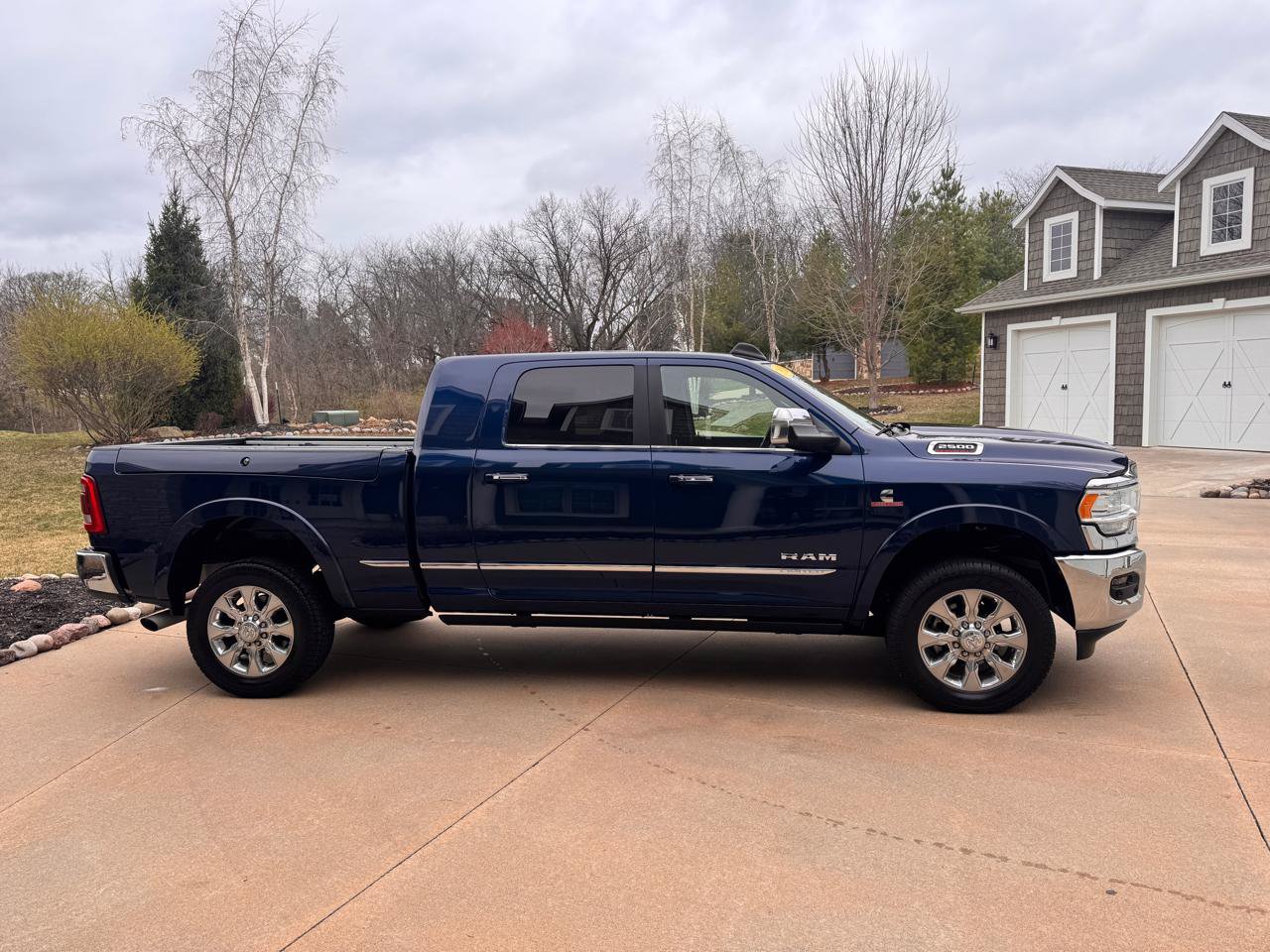 Used 2021 RAM 2500 Limited w/ Cold Weather Group AWD/4WD image 7