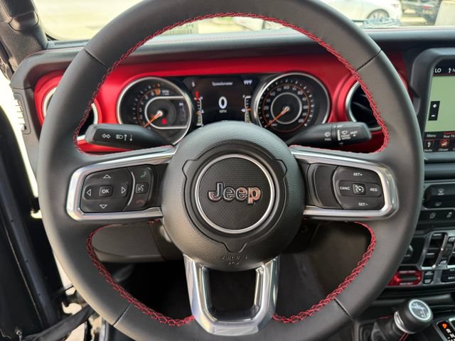 Used 2023 Jeep Gladiator Rubicon w/ LED Lighting Group AWD/4WD image 11