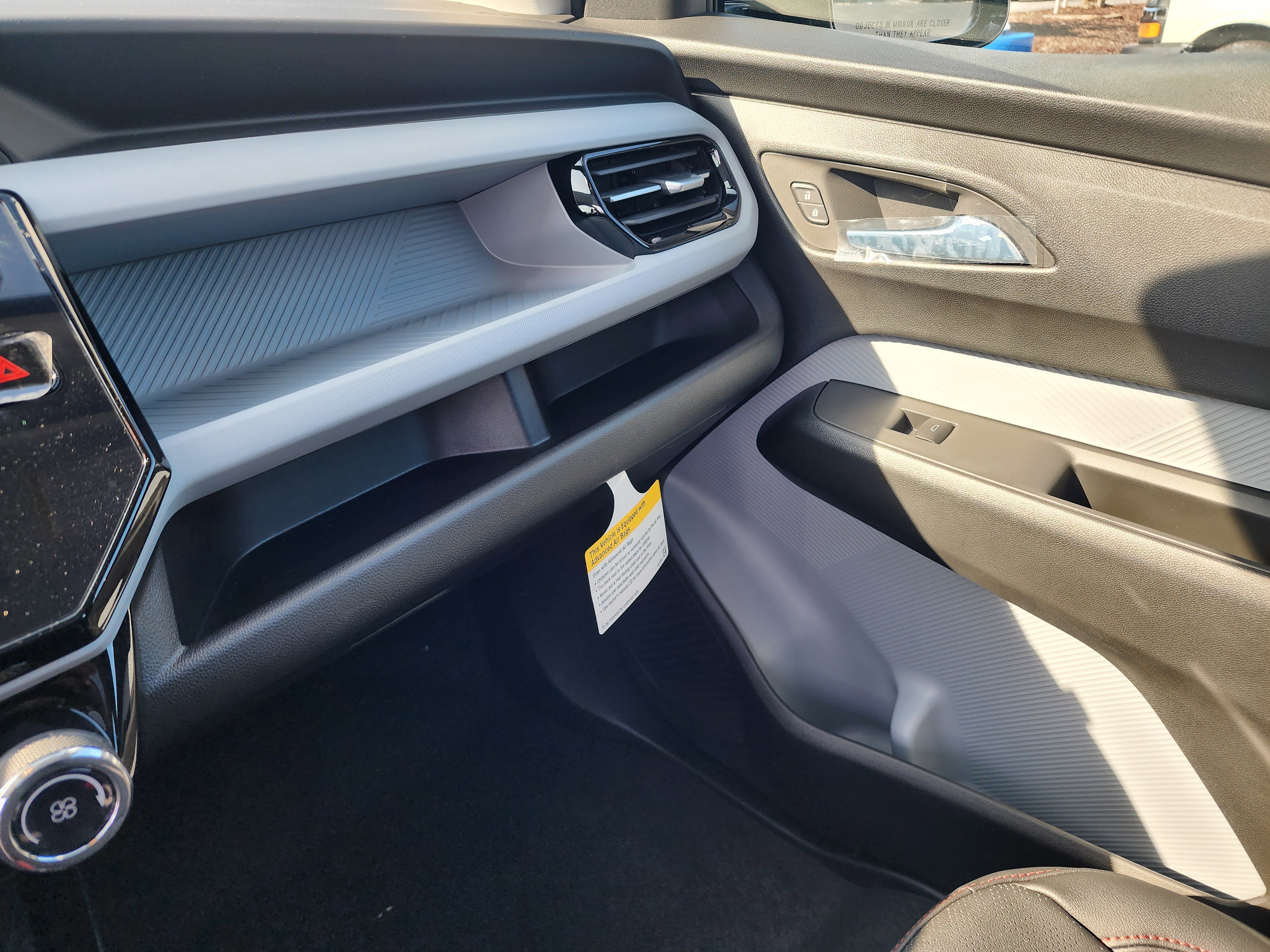 New 2027 Chevrolet Bolt RS w/ Technology Package image 38