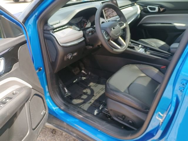 Used 2024 Jeep Compass Limited w/ Sun and Sound Group AWD/4WD image 24