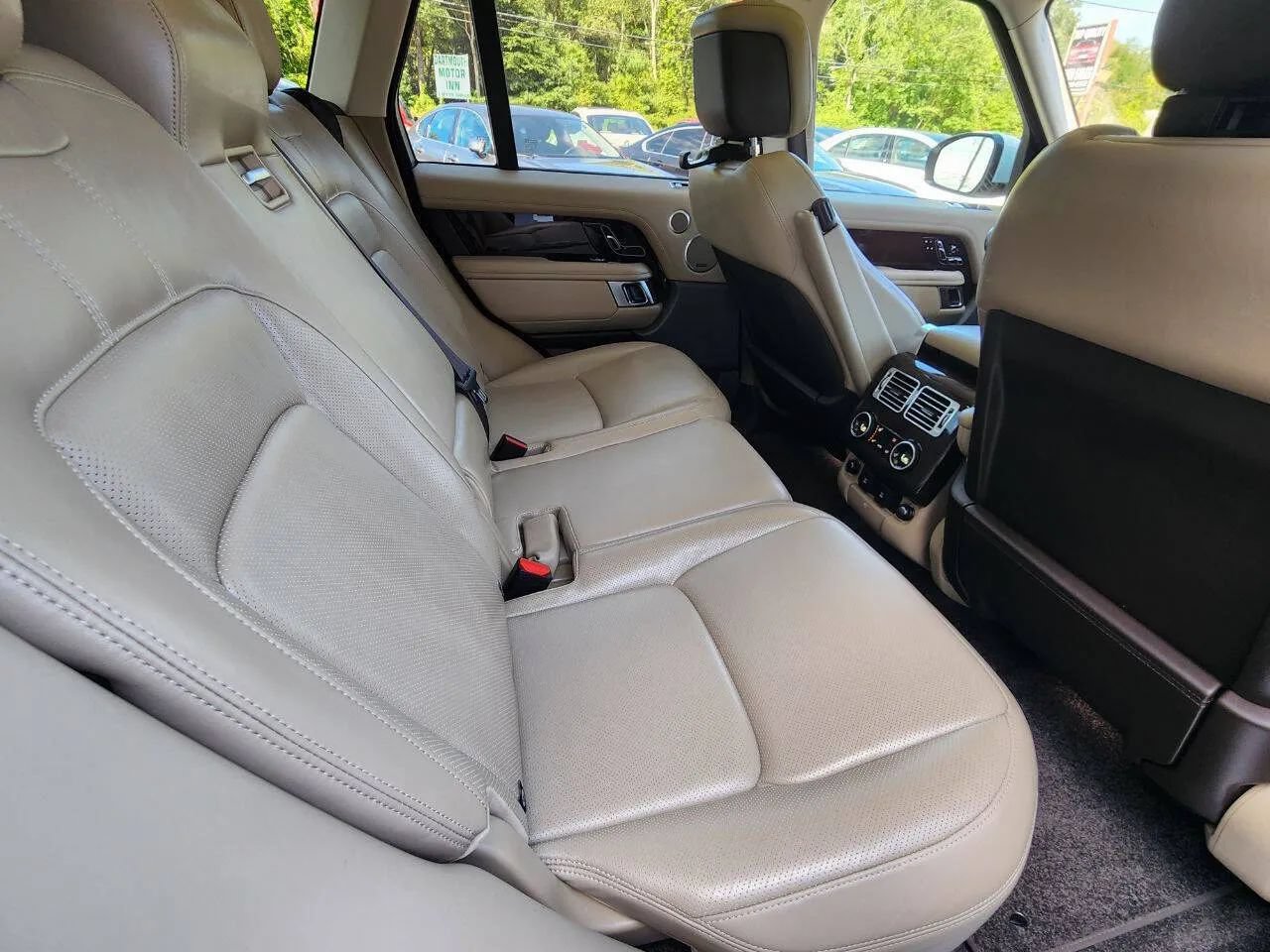 Used 2019 Land Rover Range Rover Supercharged AWD/4WD image 19