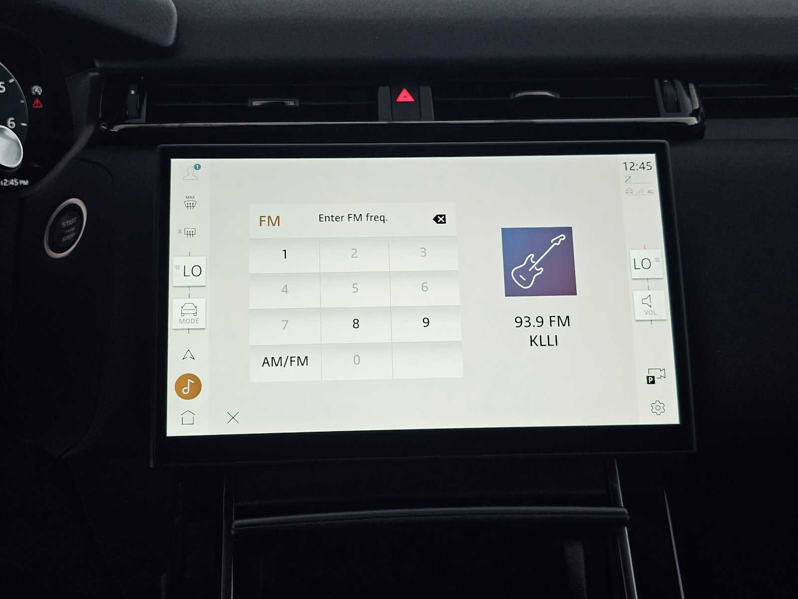 Used 2025 Land Rover Range Rover Velar Dynamic SE image 25