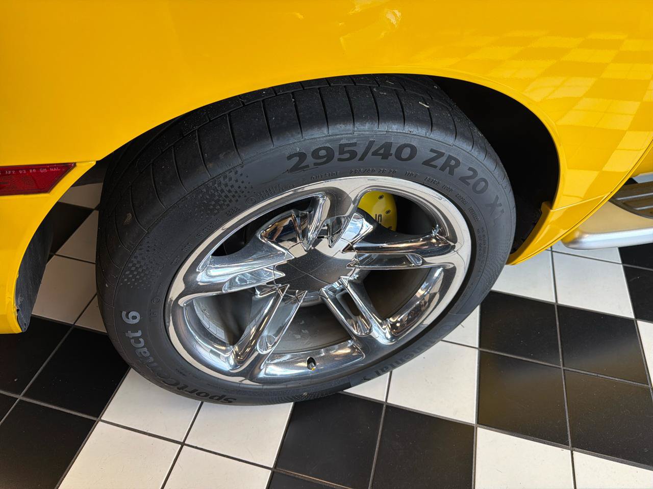 Used 2005 Chevrolet SSR w/ Preferred Equipment Group RWD image 15