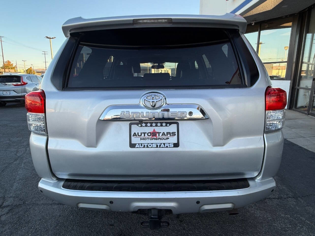 Used 2010 Toyota 4Runner SR5 image 8