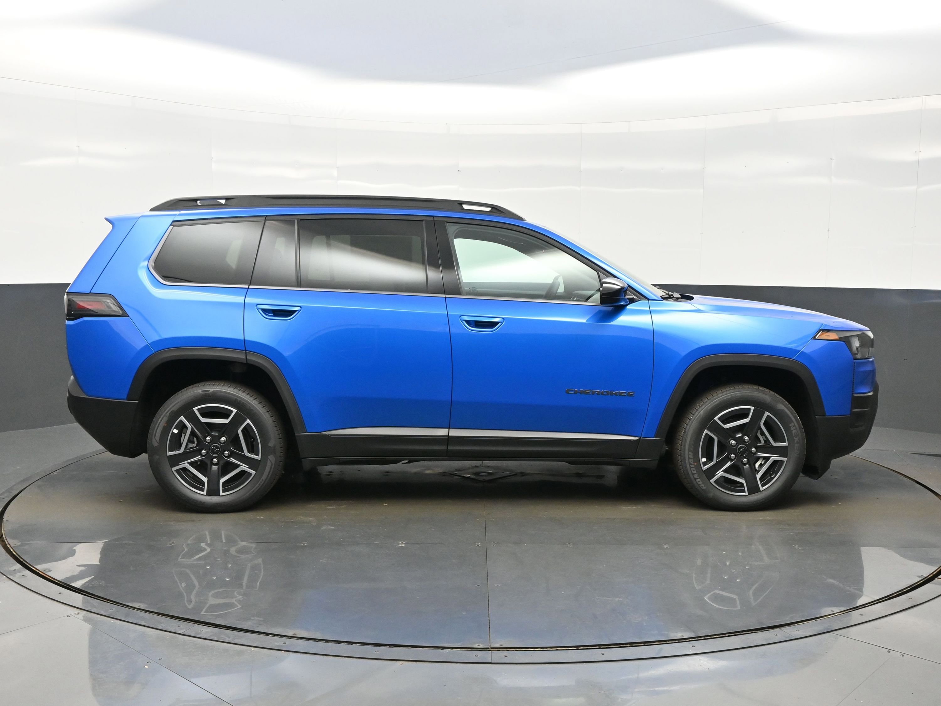 New 2026 Jeep Cherokee Laredo AWD/4WD image 10