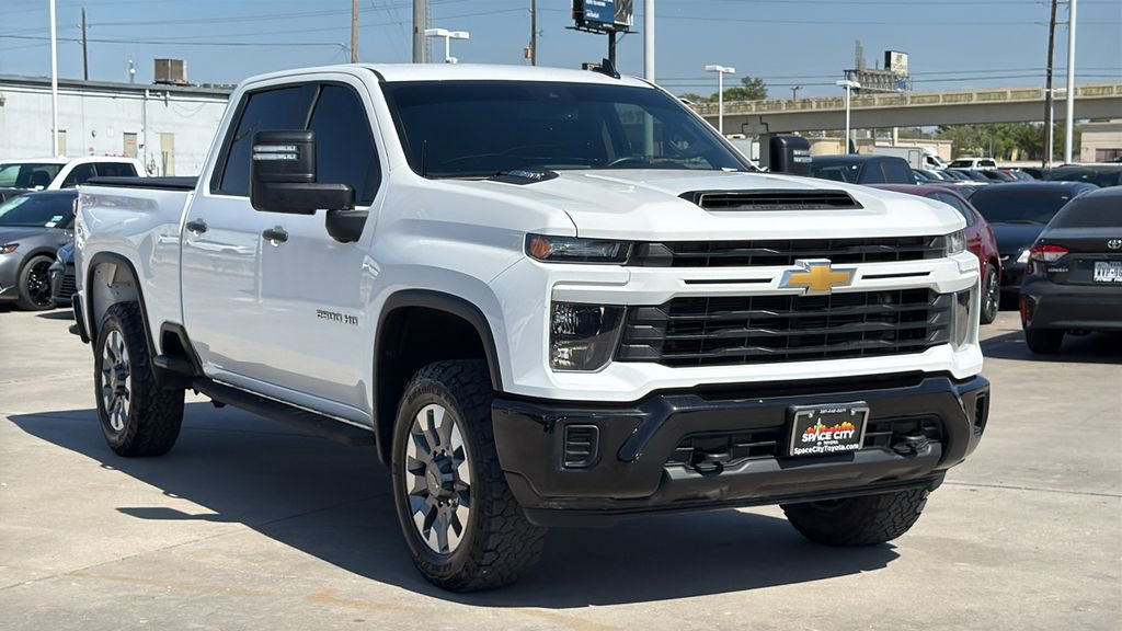 Used 2024 Chevrolet Silverado 2500 Custom w/ Custom Value Package image 7