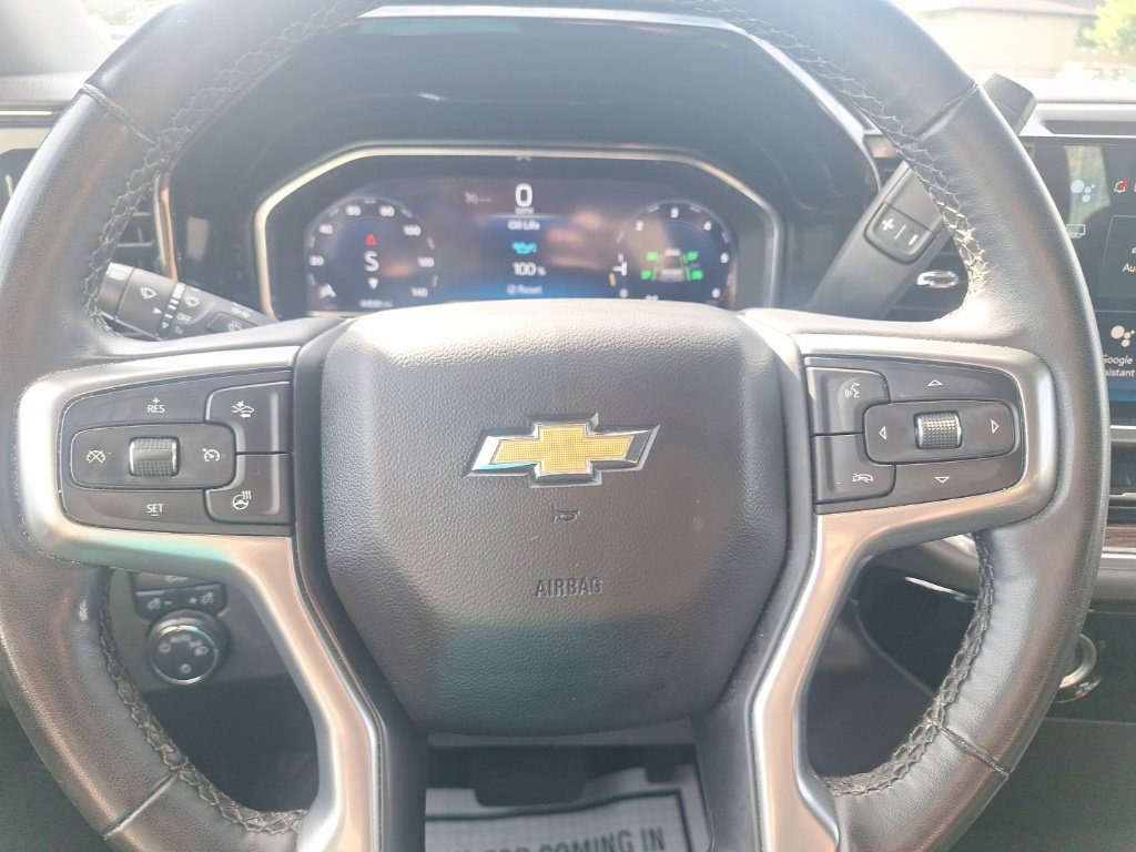 Used 2024 Chevrolet Silverado 1500 LT AWD/4WD image 9