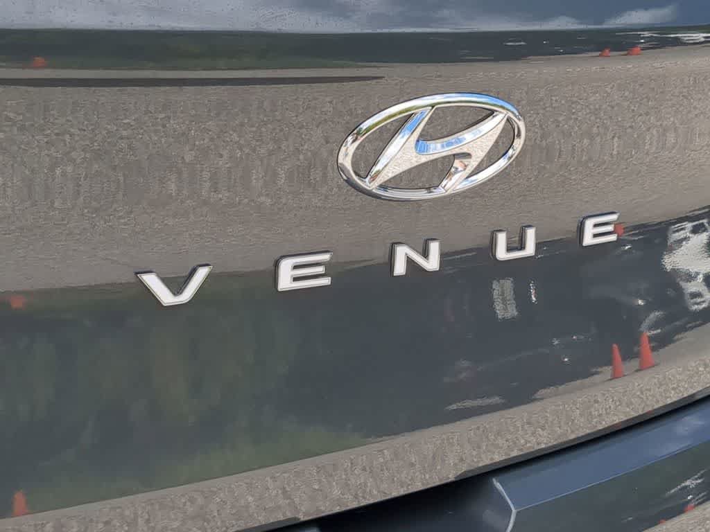 New 2026 Hyundai Venue SEL FWD image 13