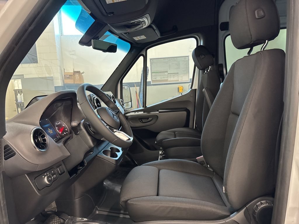 New 2026 Mercedes-Benz Sprinter 2500 image 14