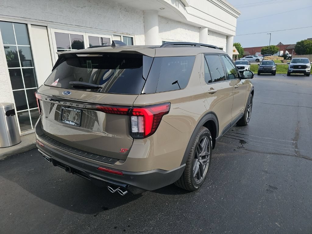 New 2026 Ford Explorer ST w/ Sun And Sound Package AWD/4WD image 4