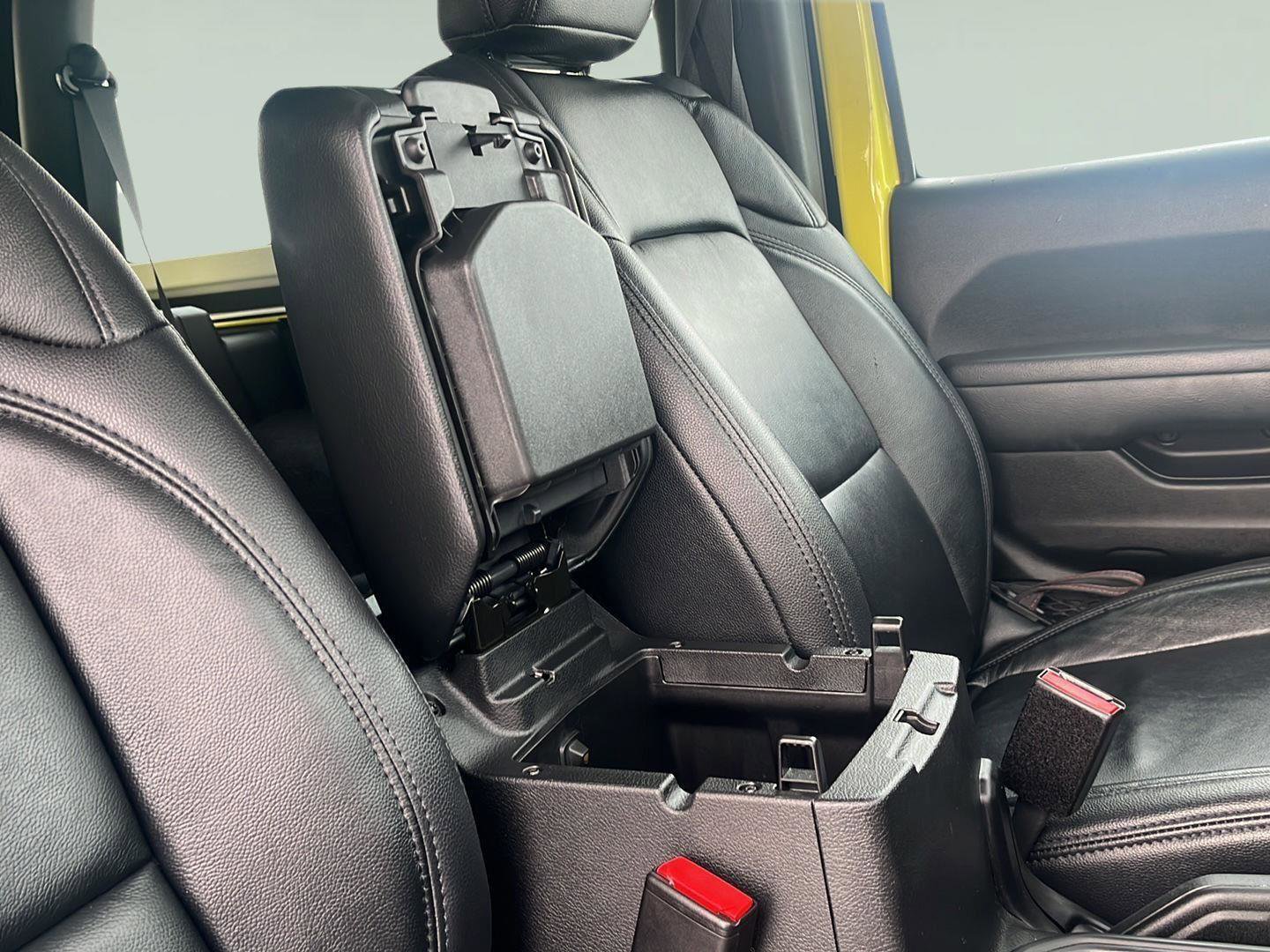 Used 2023 Jeep Wrangler Rubicon w/ Steel Bumper Group image 31