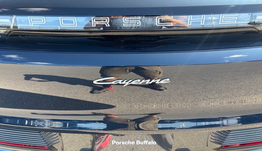 New 2026 Porsche Cayenne Electric AWD/4WD image 11