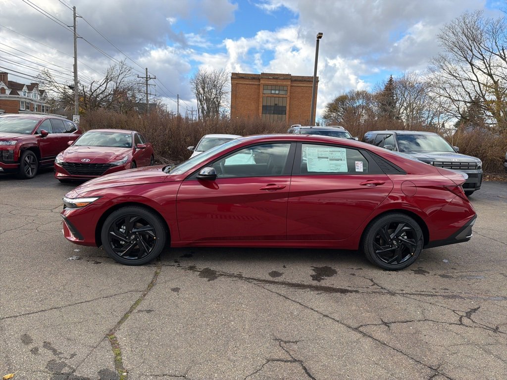 New 2026 Hyundai Elantra Sport image 4