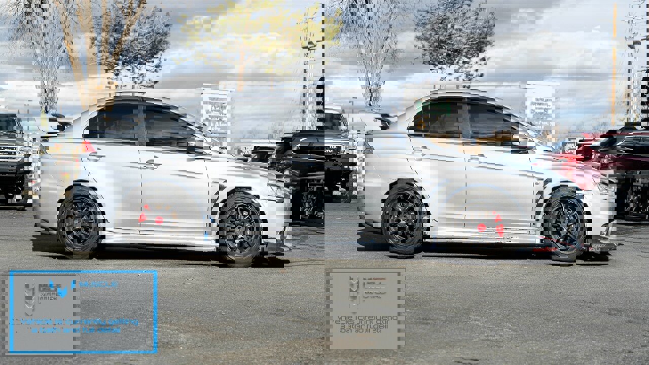 Used 2015 Mitsubishi Lancer Evolution GSR image 5