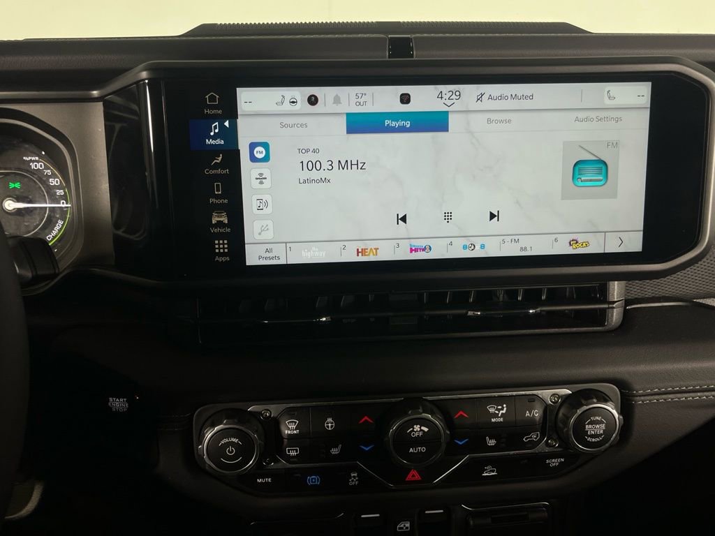 Used 2025 Jeep Wrangler Unlimited Rubicon 4xe w/ Convenience Group image 20