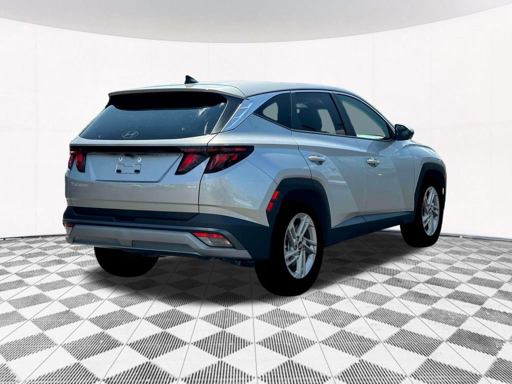 New 2026 Hyundai Tucson SE image 13