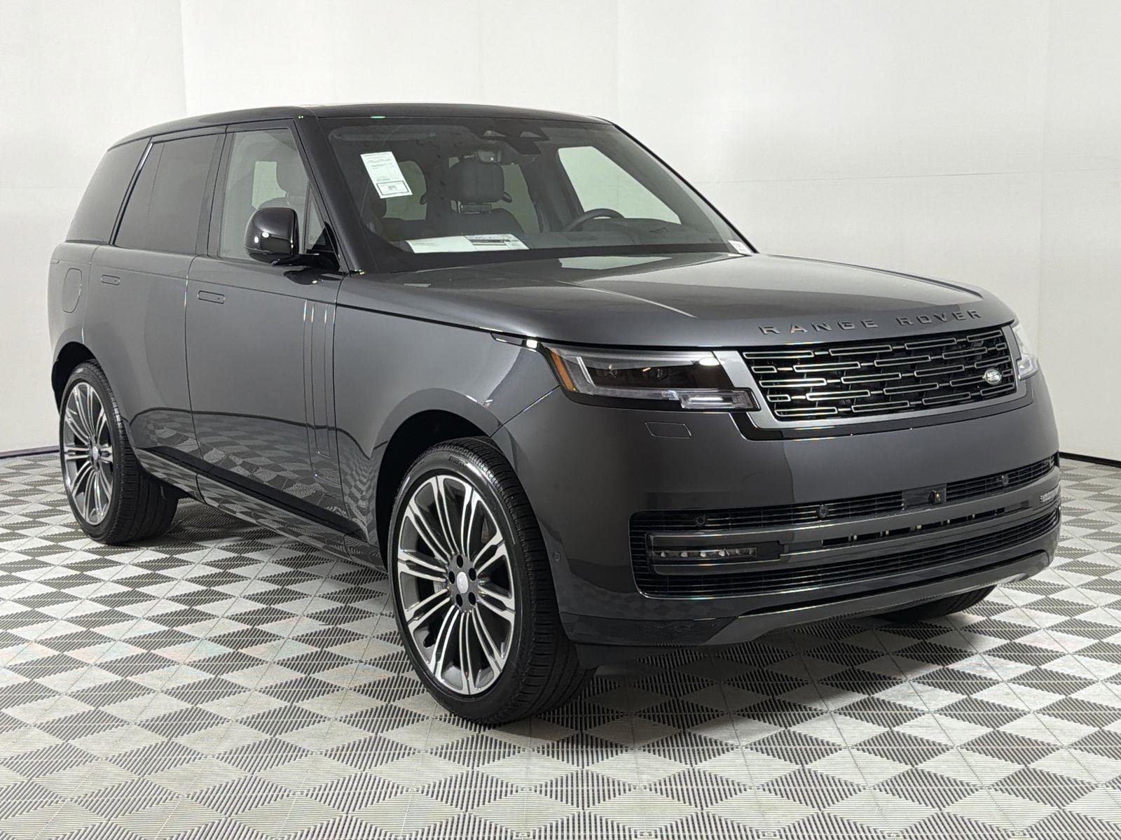 New 2025 Land Rover Range Rover SE image 7