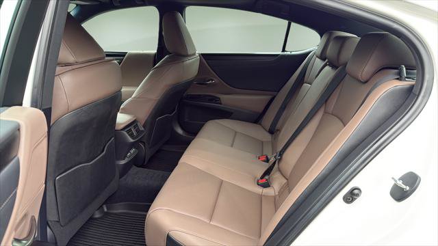 Certified 2023 Lexus ES 350 w/ Premium Package FWD image 15