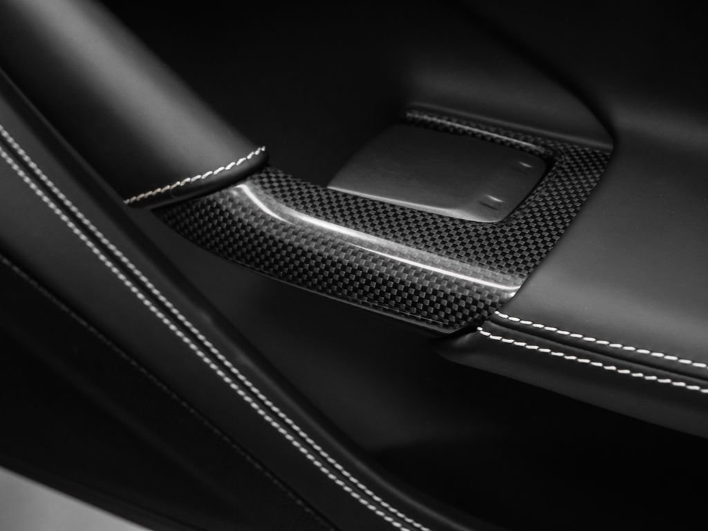 Certified 2021 Ferrari F8 Tributo RWD image 27