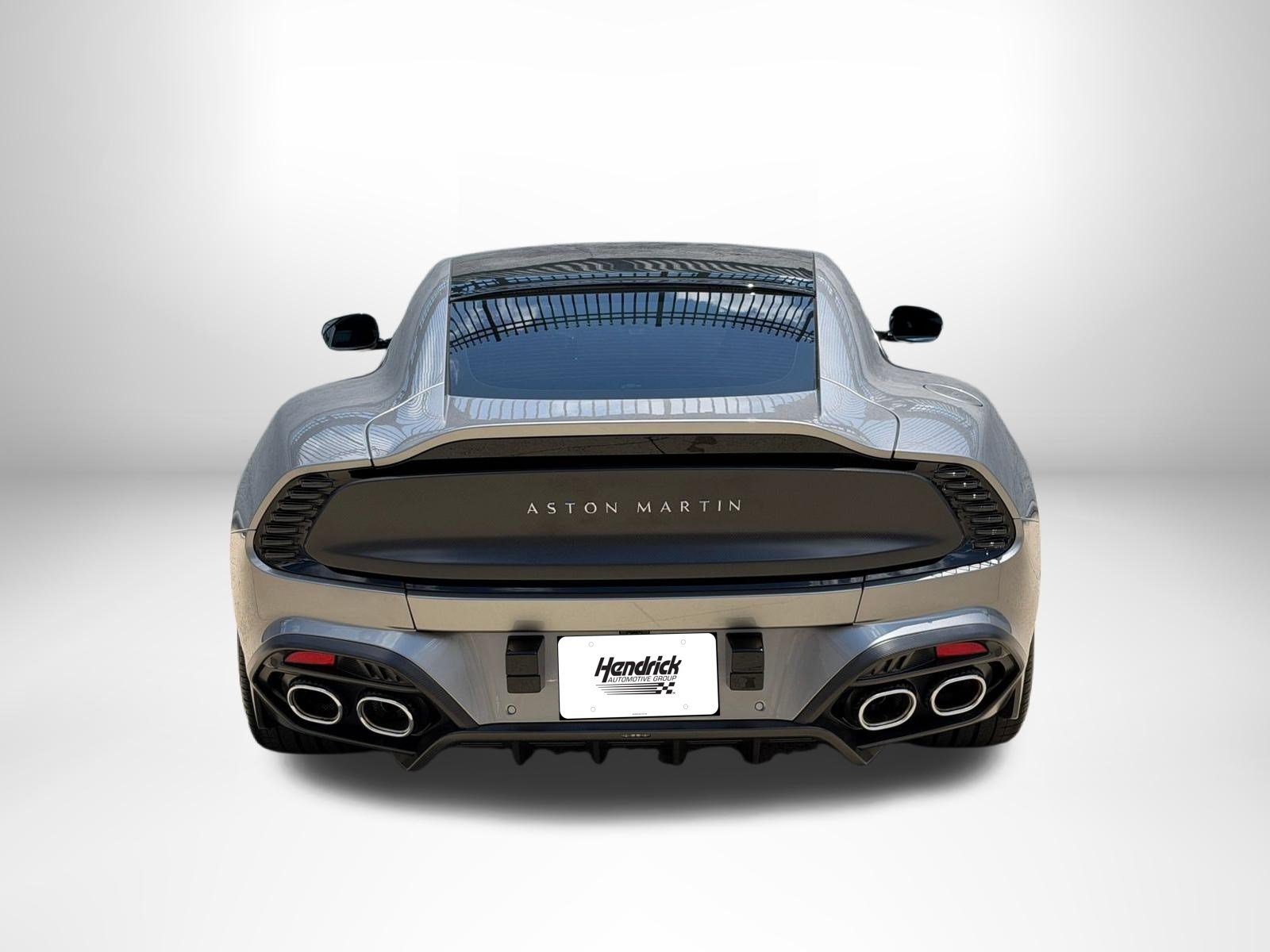 Used 2025 Aston Martin Vanquish RWD image 14
