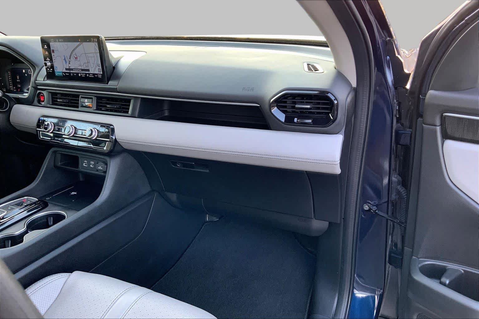 Used 2023 Honda Pilot Elite image 18