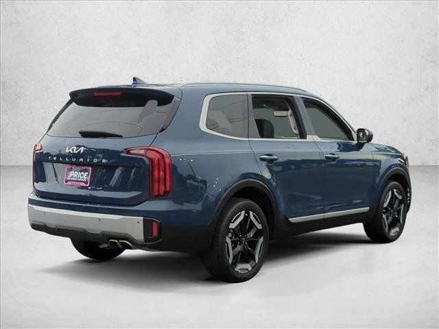 Used 2024 Kia Telluride S FWD image 5