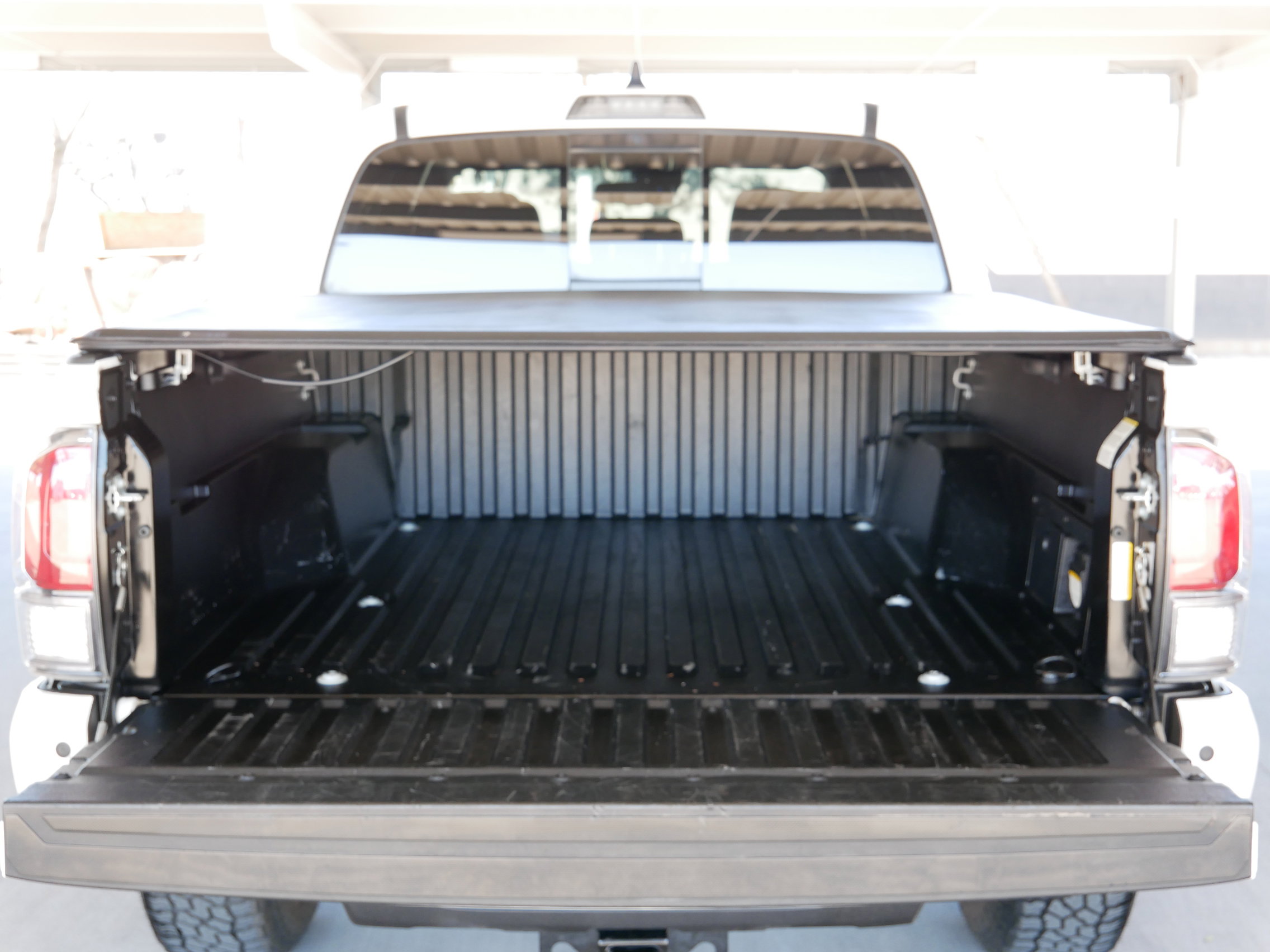 Used 2021 Toyota Tacoma TRD Off-Road w/ Technology Package image 19