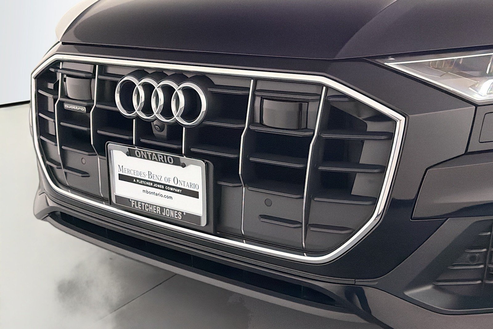 Used 2019 Audi Q8 Prestige w/ Towing Package AWD/4WD image 13