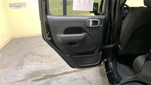 Used 2022 Jeep Wrangler Unlimited Sport image 20