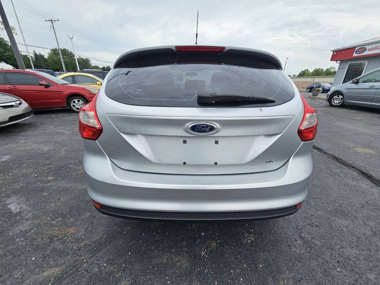 Used 2012 Ford Focus SE FWD image 6