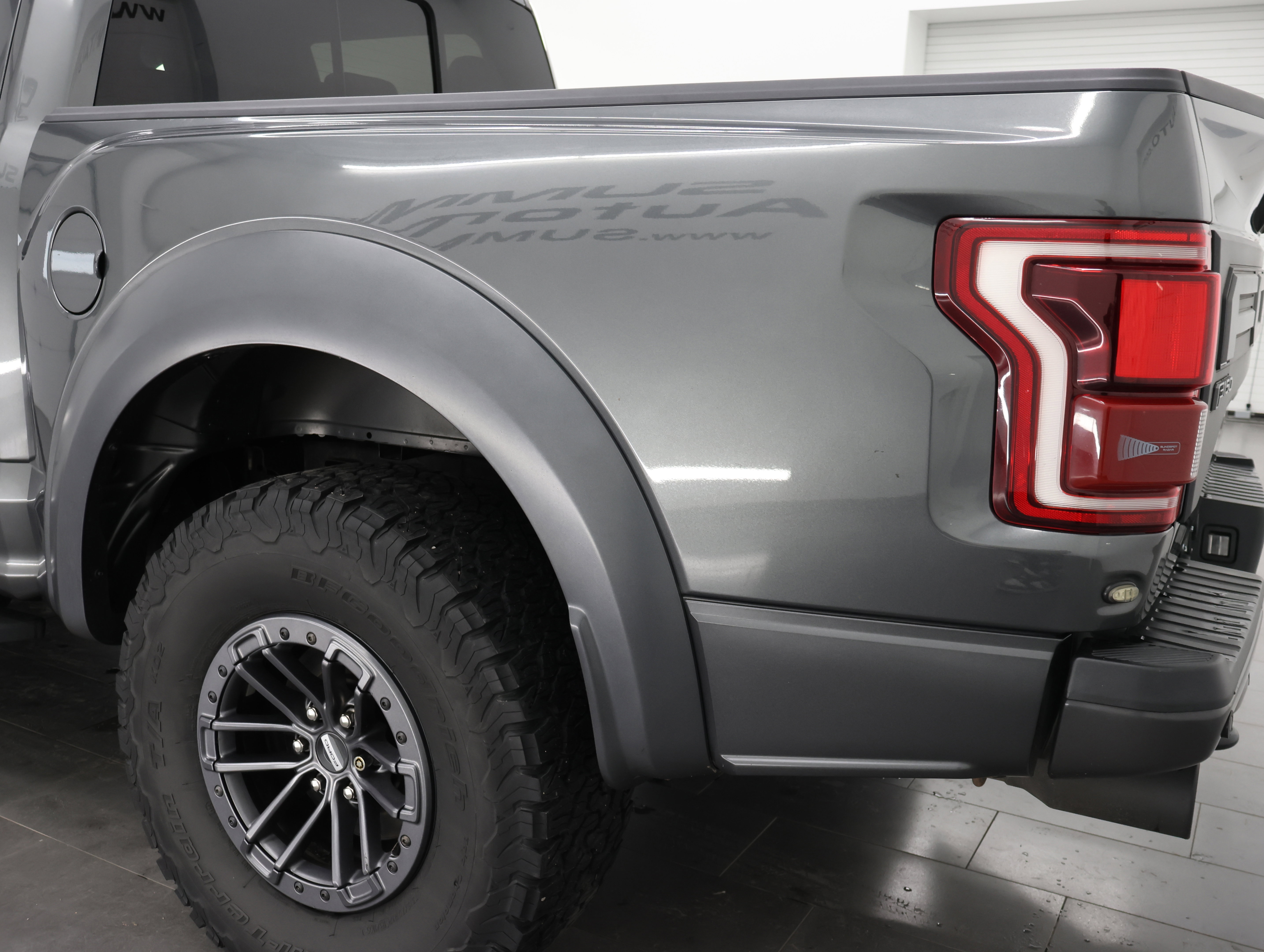 Used 2019 Ford F150 Raptor w/ Equipment Group 802A Luxury AWD/4WD image 34