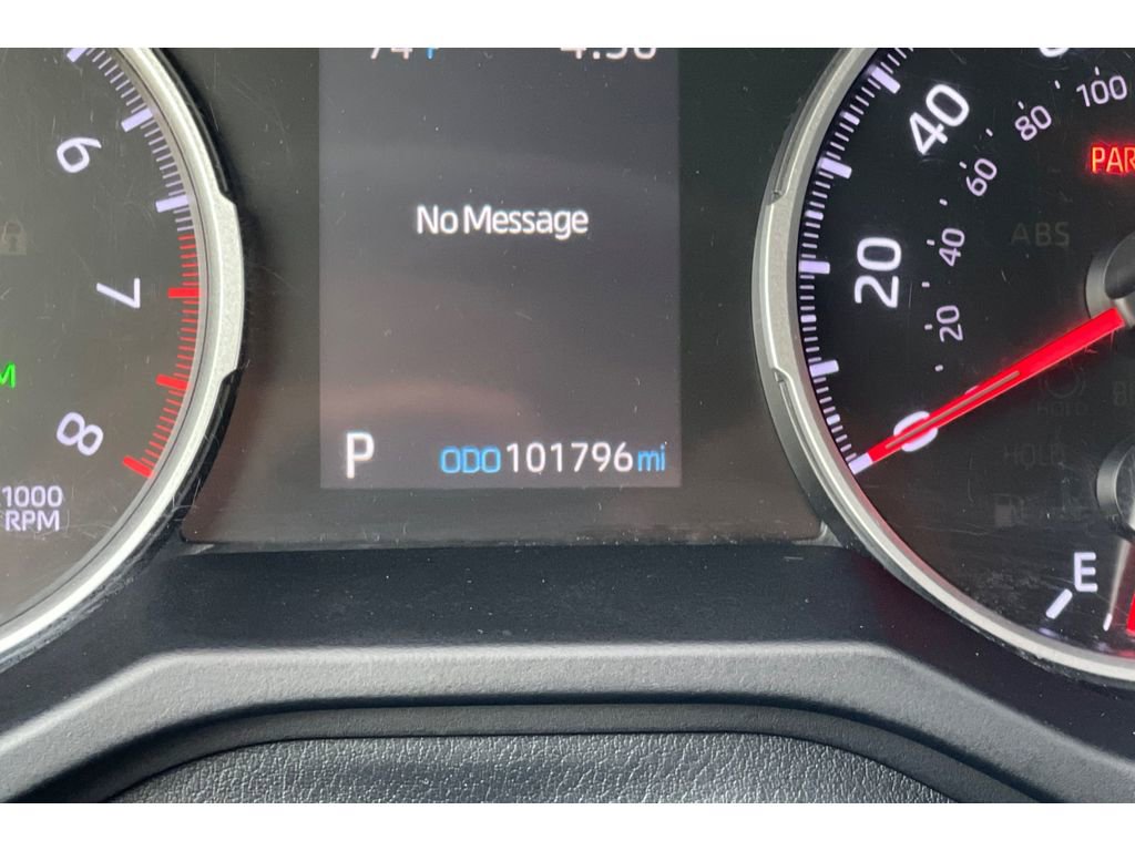 Used 2021 Toyota RAV4 XLE w/ Carpet Mat Package (TMS) image 38