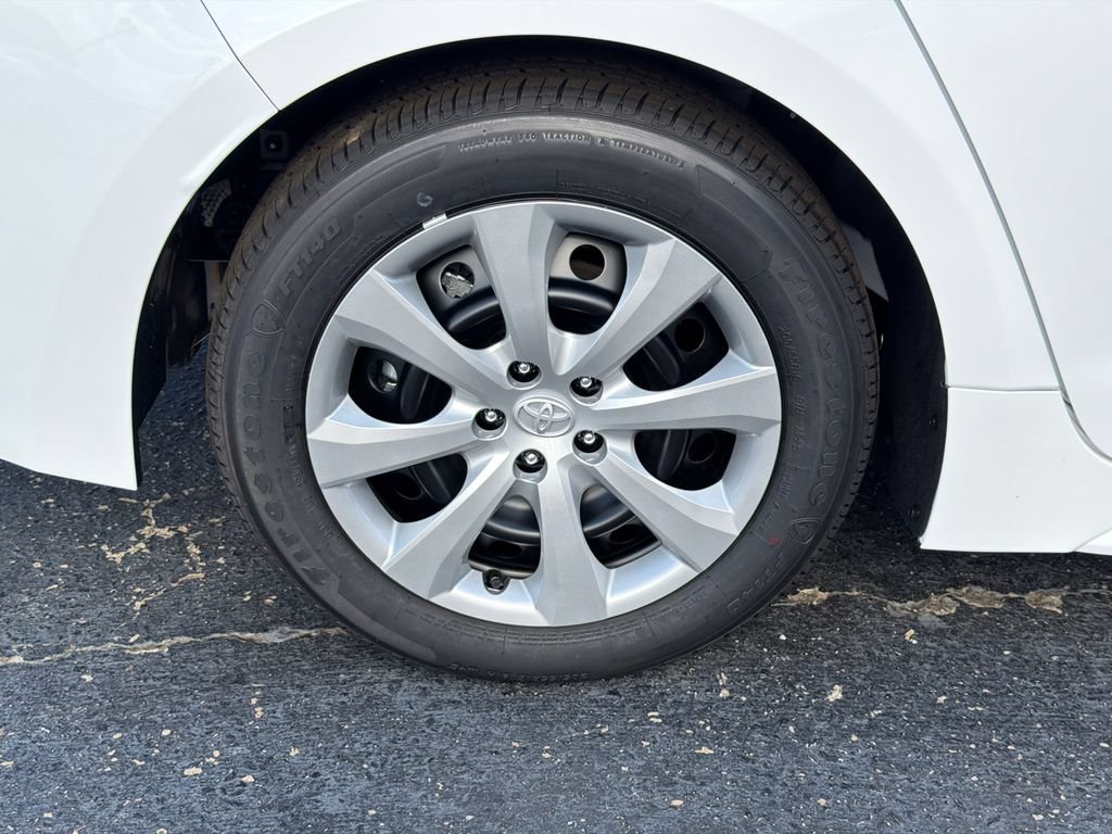 Used 2026 Toyota Corolla LE FWD image 21