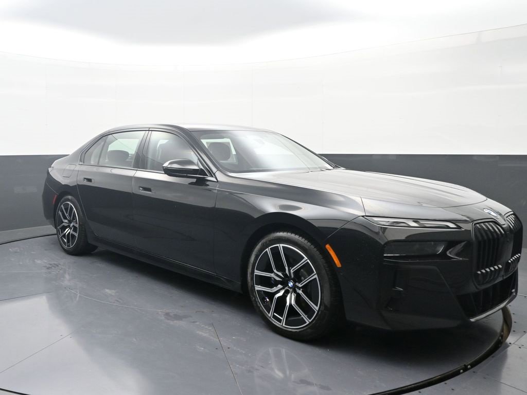New 2026 BMW 740i xDrive image 3