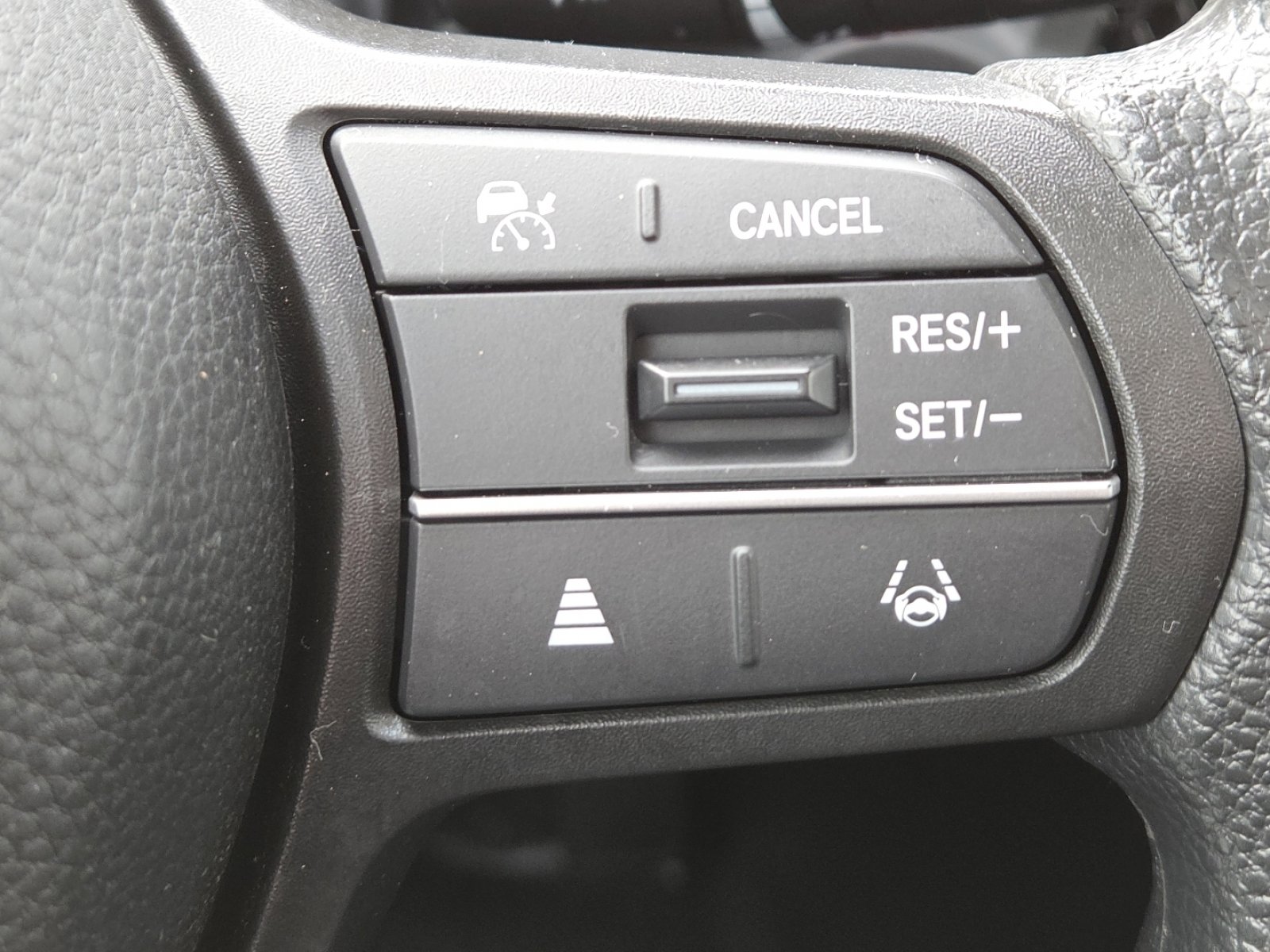 Used 2025 Honda CR-V EX image 5