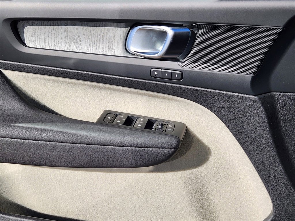 New 2026 Volvo XC40 B5 Plus w/ Protection Package Premier image 3