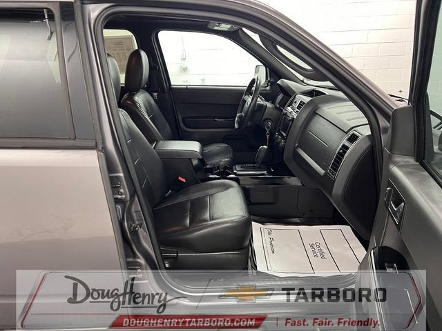 Used 2011 Ford Escape Limited w/ 302A Rapid Spec Order Code FWD image 40