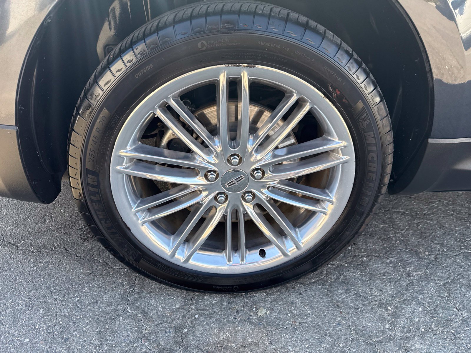 Used 2013 Lincoln MKT AWD image 19