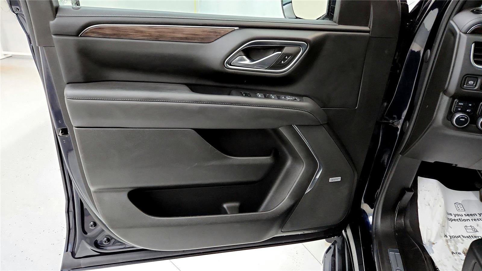 Used 2023 Chevrolet Tahoe LT image 24