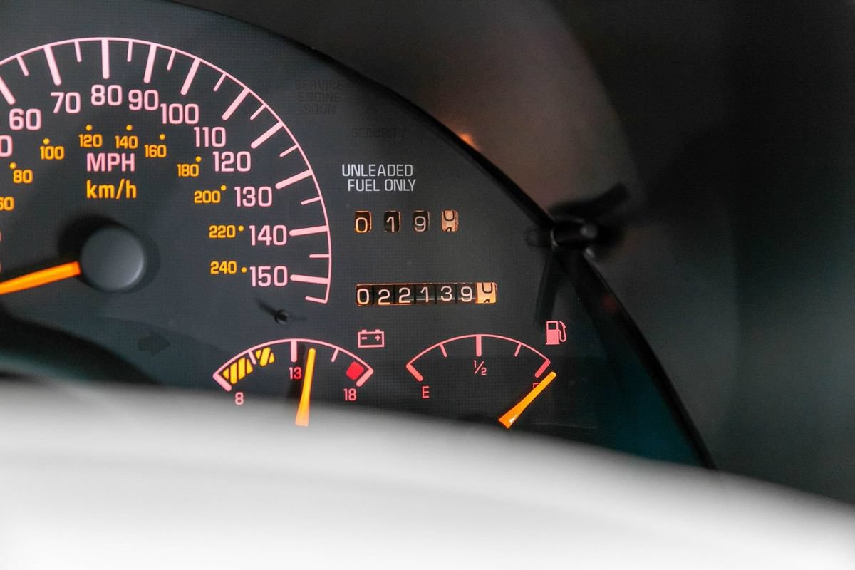 Used 1994 Pontiac Firebird Trans Am GT RWD image 28