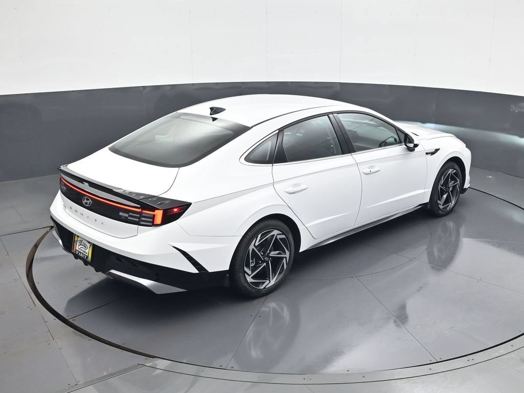 New 2026 Hyundai Sonata SEL FWD image 17