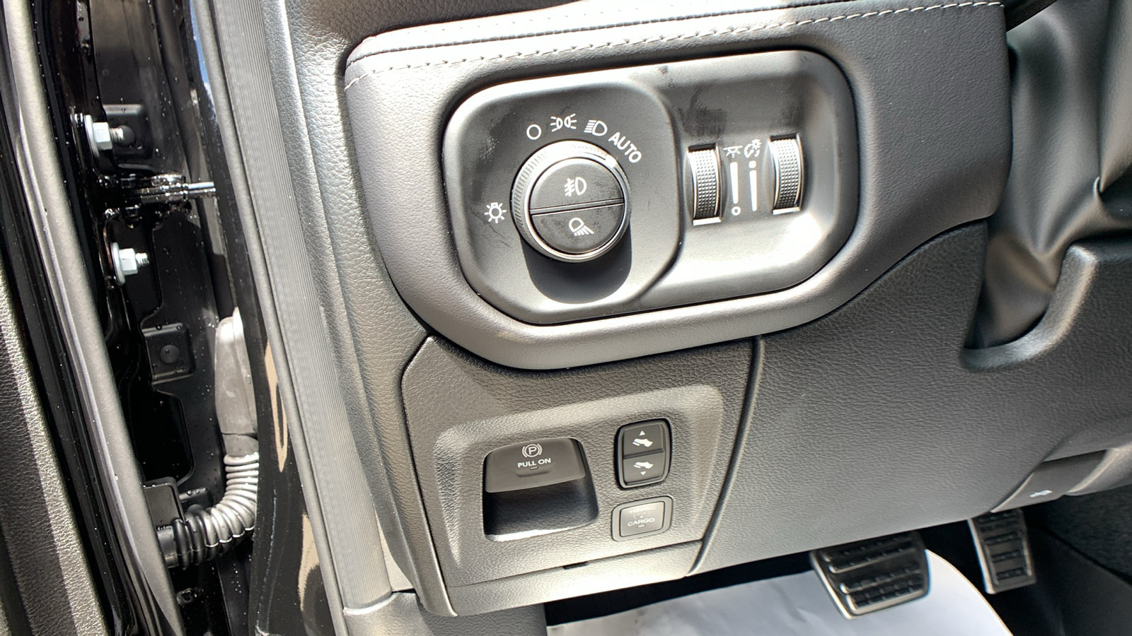 New 2027 RAM 1500 RHO w/ RHO Level 1 Equipment Group AWD/4WD image 15