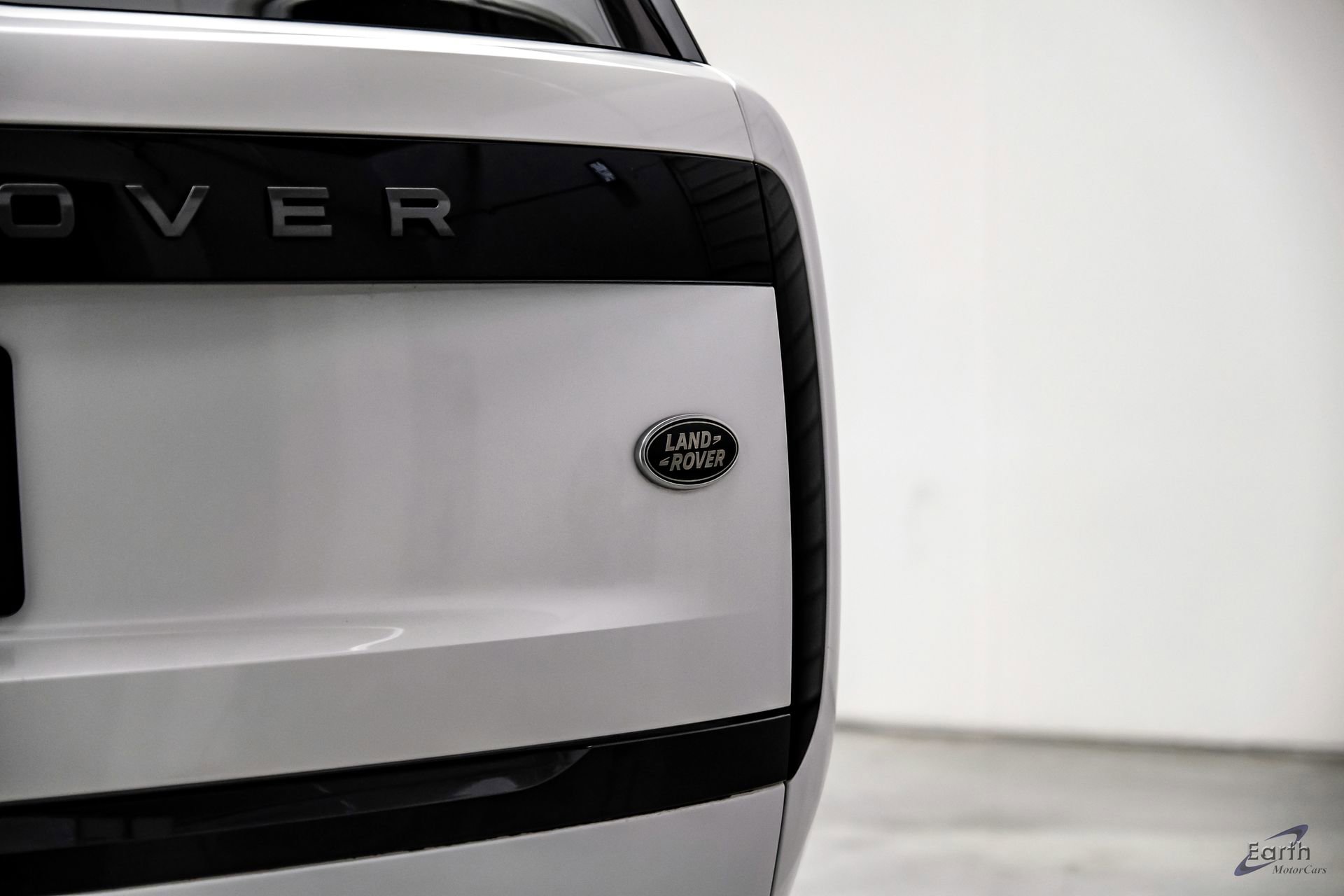 Used 2023 Land Rover Range Rover SE image 16