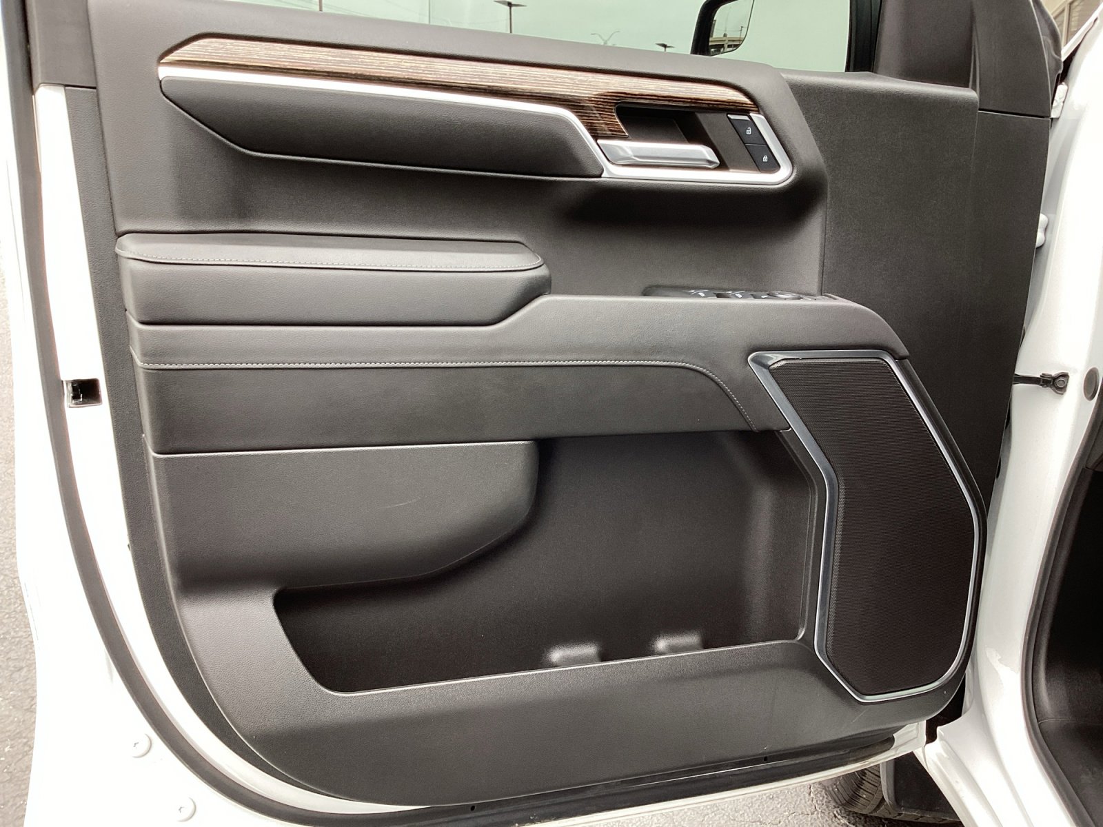 Certified 2024 GMC Sierra 1500 Elevation image 33