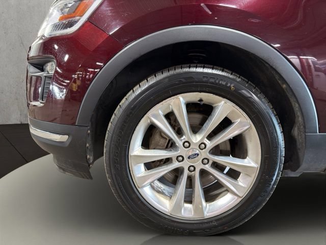 Used 2019 Ford Explorer Limited w/ Ford Safe & Smart Package AWD/4WD image 15