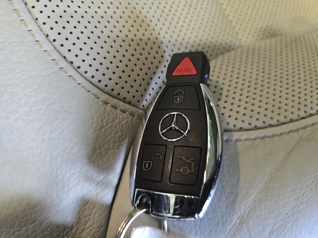 Used 2017 Mercedes-Benz GLS 450 4MATIC image 40
