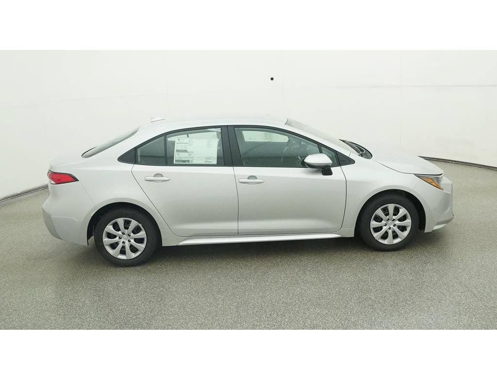 Used 2024 Toyota Corolla LE FWD image 13