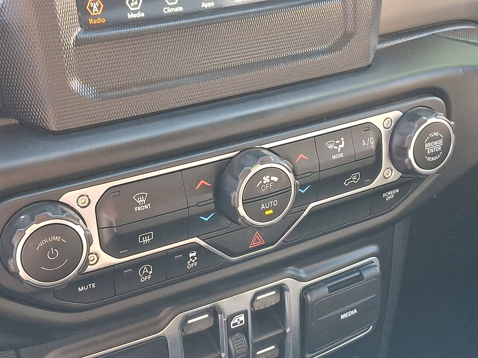 Used 2021 Jeep Wrangler Unlimited Willys image 16