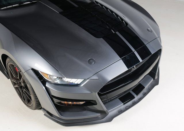 Used 2022 Ford Mustang Shelby GT500 w/ Technology Package image 31